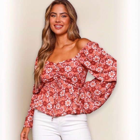 Peach Love California Retro Floral Peplum Top Ruched Bell Sleeve Beauty - Picture 3 of 5